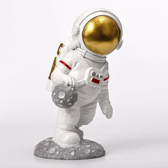 Stylish Resin Small Figurine Basketball Astronaut Ornament Toddler Room Decoration