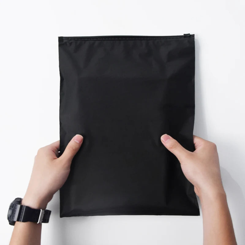 Wholesale Ziplock Plastic Bag T Shirt Clothes Zipper Clothing Packaging Bag Frosted Matt Black Packaging Bag with Zip