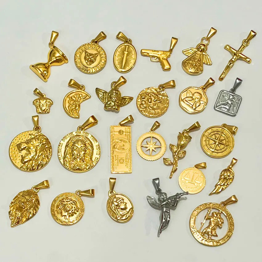 Men 18K Gold Medusa Angel Wing Compass Pendant Animal Lion Head Flower Floral Medal Gun Angel Charm Oval Centurion Sword Jewelry