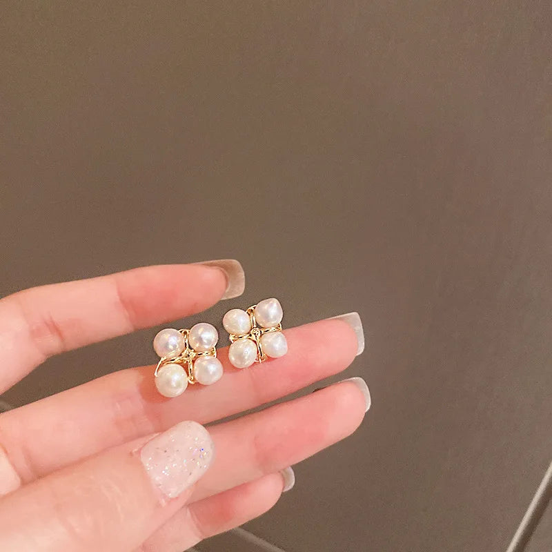Fashion S925 Elegant Earrings Gold Plated Dangling Pearl Stud with Drop Earrings Baroque Pearl Unique Earrings for Women