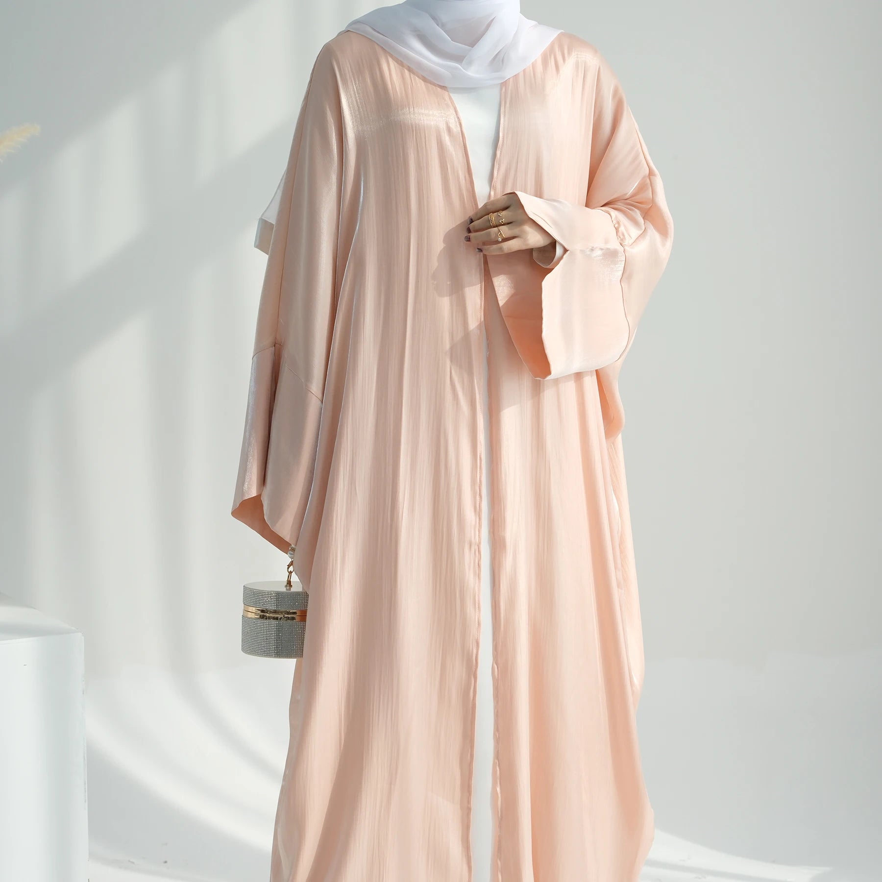 Wholesale EID Solid Color Dubai Elegant Modest Abaya Women Muslim Dress Shiny Polyester Cardigan Open Abaya