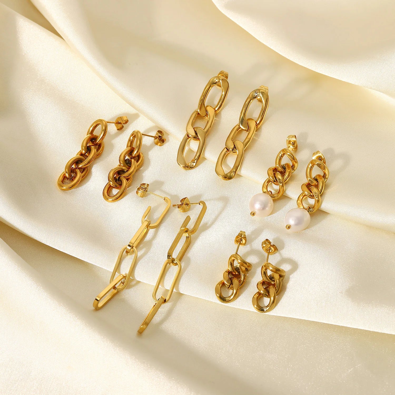 New Arrival Stainless Steel 18K Gold Plated Zircon Trimmed Heart Pendant Twisted C-shaped Bamboo Statement Earrings