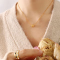 2022 European American Classic Female Charm Necklace Stainless Steel Bead Twisted Singapore Chain for Party Wedding Occasions
