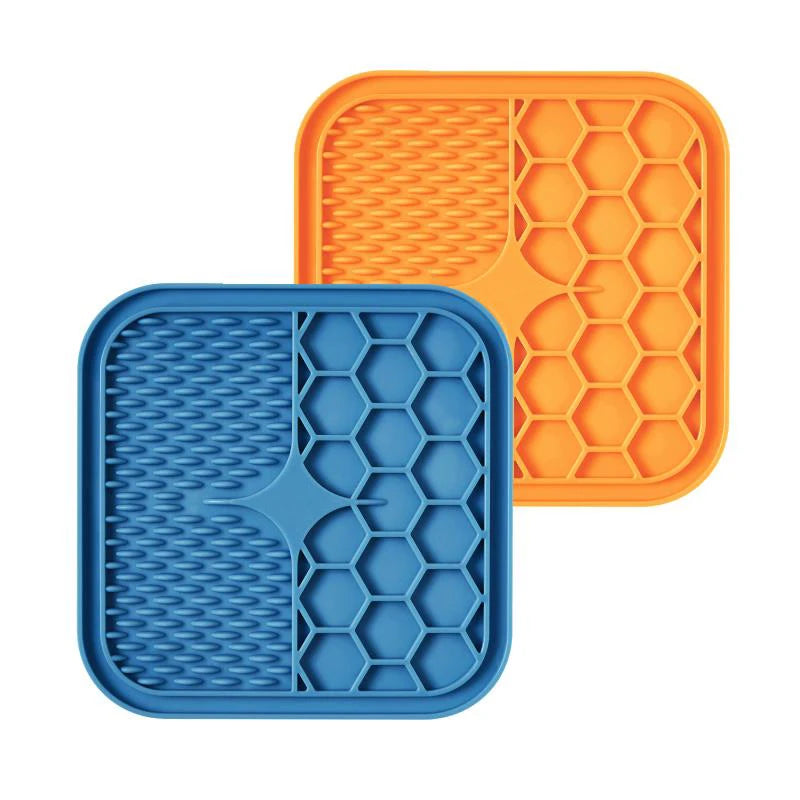 Pet Silicone Feeding Dog Licking Mats Suction Pet Feeder Slow Food Pad Mat for Dogs Bowls Solid Sustainable Silicone Bath Toys