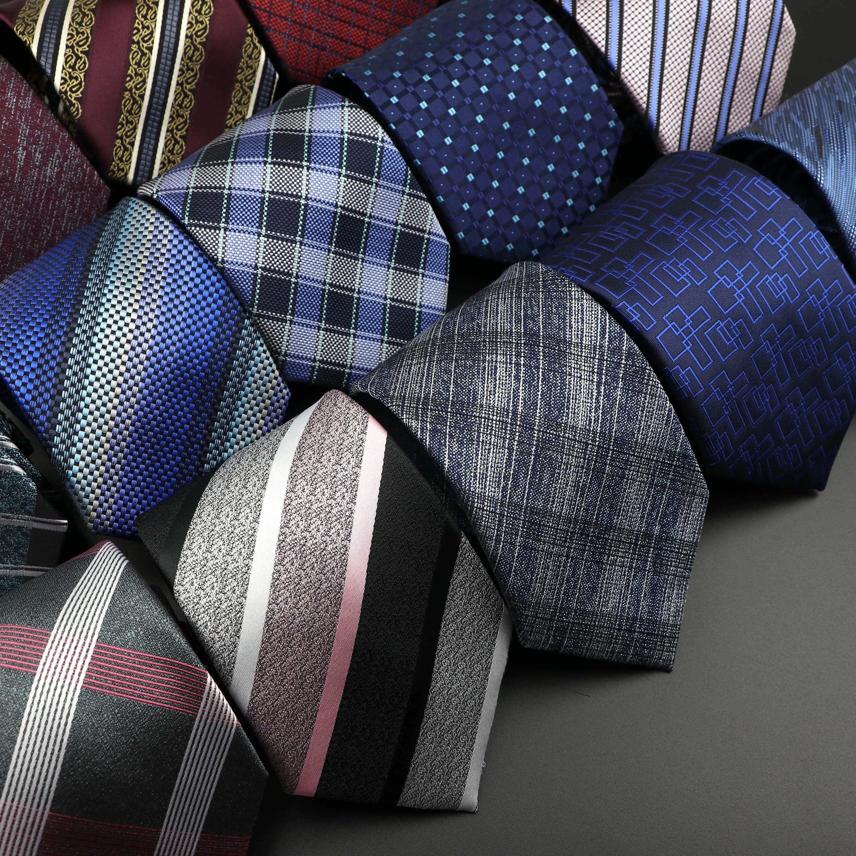 Striped Standard Necktie Soft Mens Paisley Polyester Neckties Skinny Tie Men Business Ties Designer Cravat 8cm Width Like Silk
