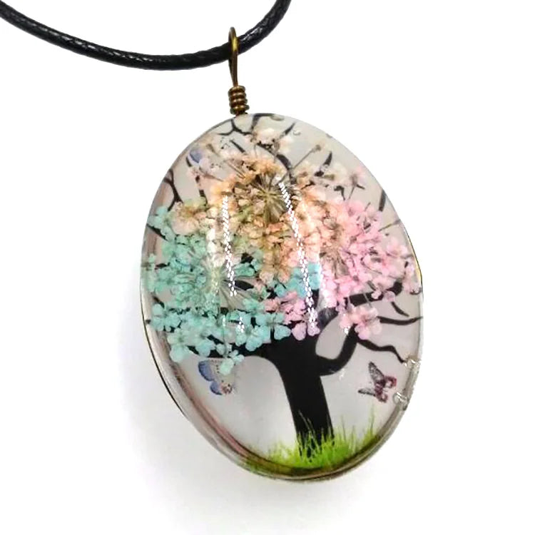 The Tree of Life Necklace for Women Dried Flower Pendant Necklace Acrylic Resin Pressed Flower Necklace for Women