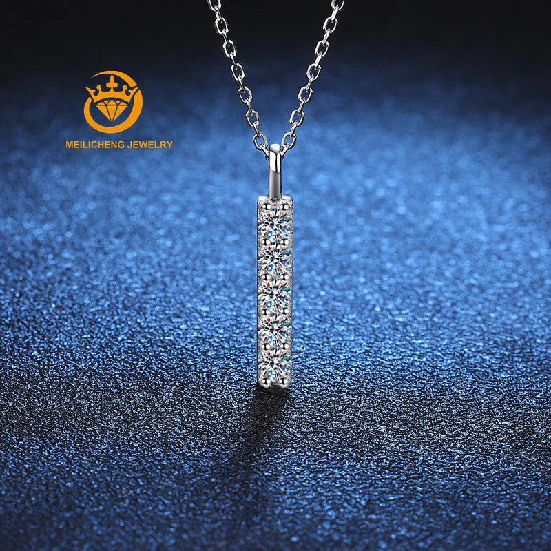 Women Fine Jewelry Set 925 Sterling Silver Plated 0.5ct Vvs Moissanite Earrings and Necklace Gra Fashion Jewelry for Gift