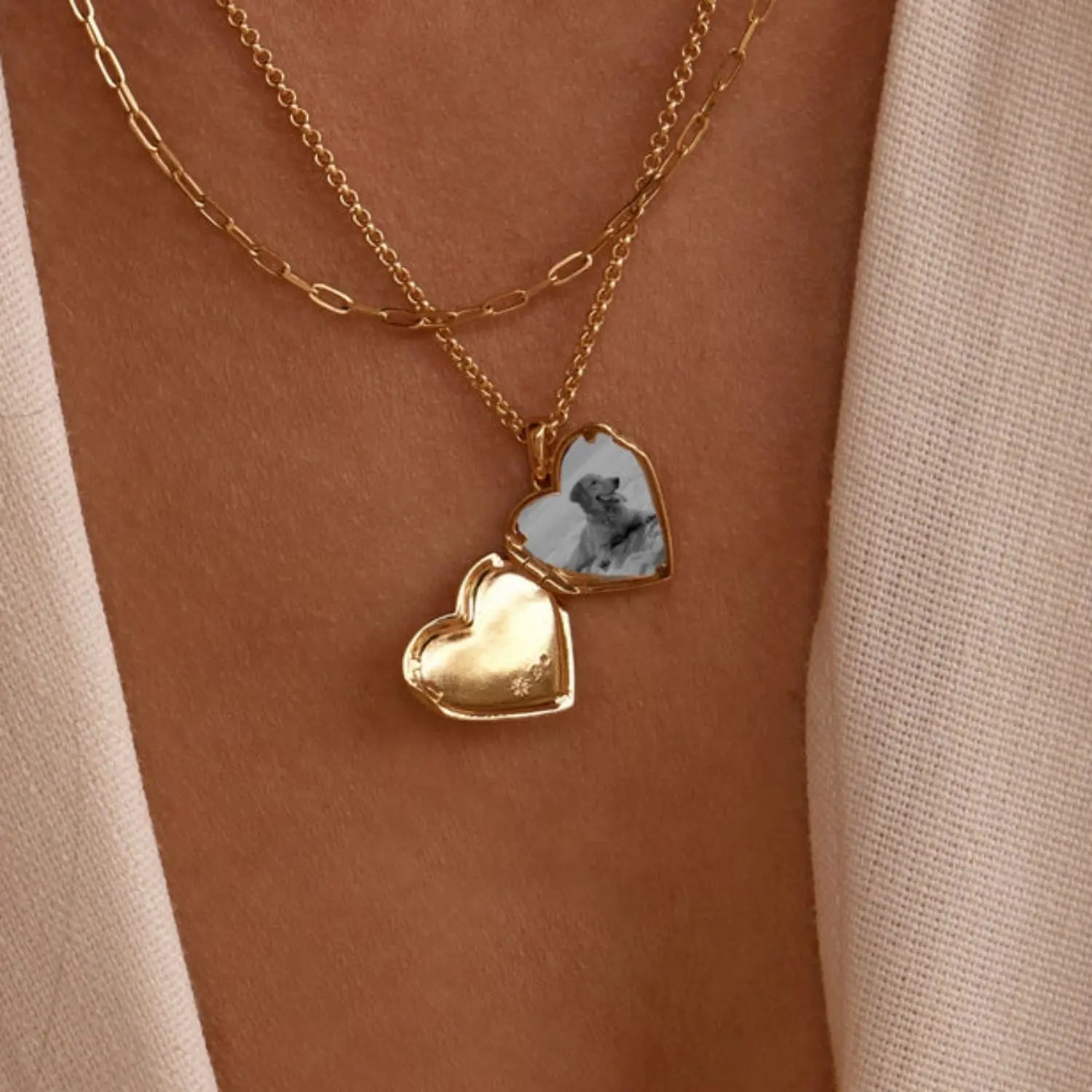 Wholesale Hold Picture Pendant Heart Openable Oval Photo Gold Vermeil Heart Lotus Locket Pendant Necklace Jewelry for Women