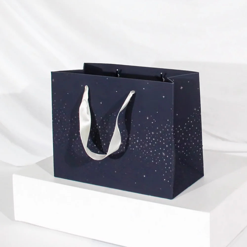 Portable Foldable Luxury Retail Packaging Eco-Friendly Biodegradable Kraft Paper Bag for Carrying Shoes Clothes for Store Gifts