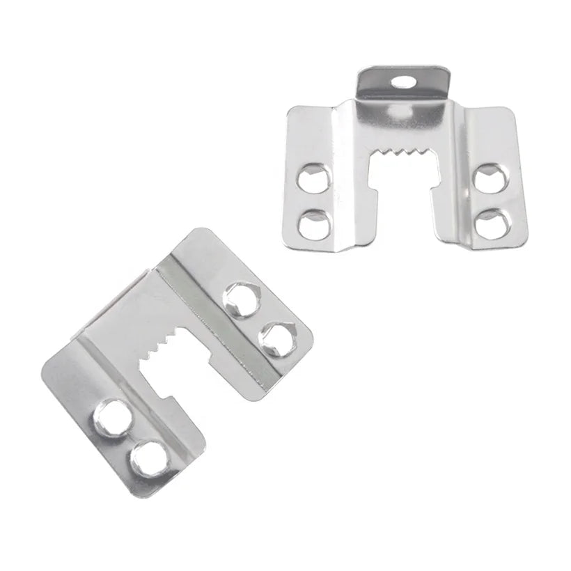 New Design Iron Zinc Plated Silver 4-Hole Pozzi Hinged Self-Fix Photo Frame Hanger Hardware Accessories 22x37mm Bag Packaging