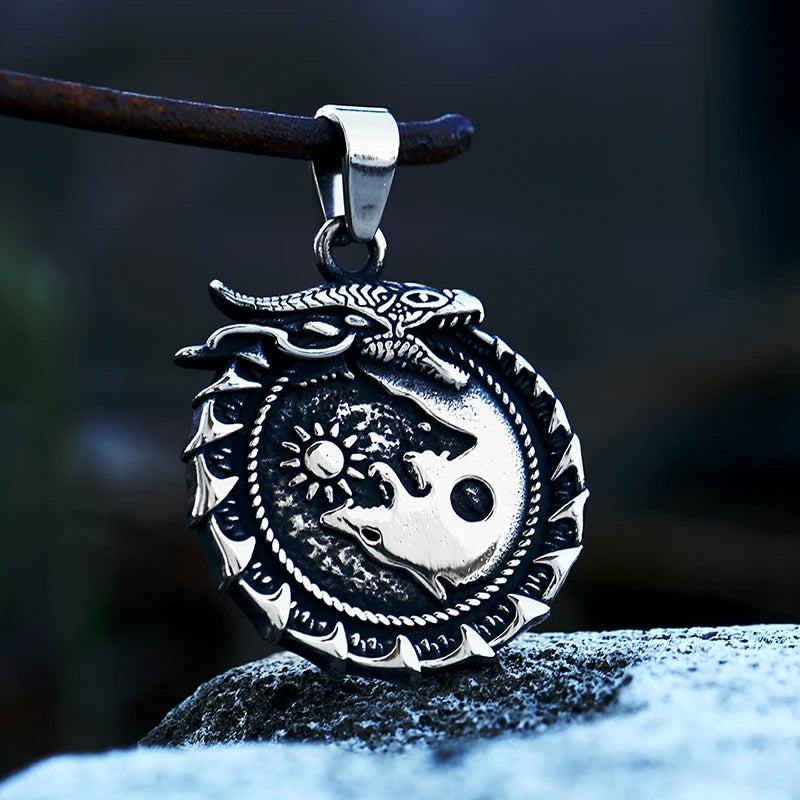 SS8-988P Stainless Steel Viking Dragon Wolf Pendant for Men Cool Pendant Fashion Animal Jewelry Wholesale