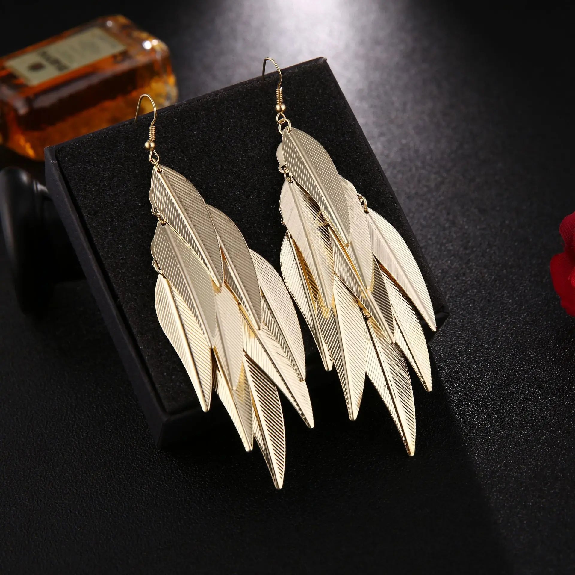 New Fashion Long Earrings for Girls Metal Tassel Drop Fancy Earrings for Party Girls
