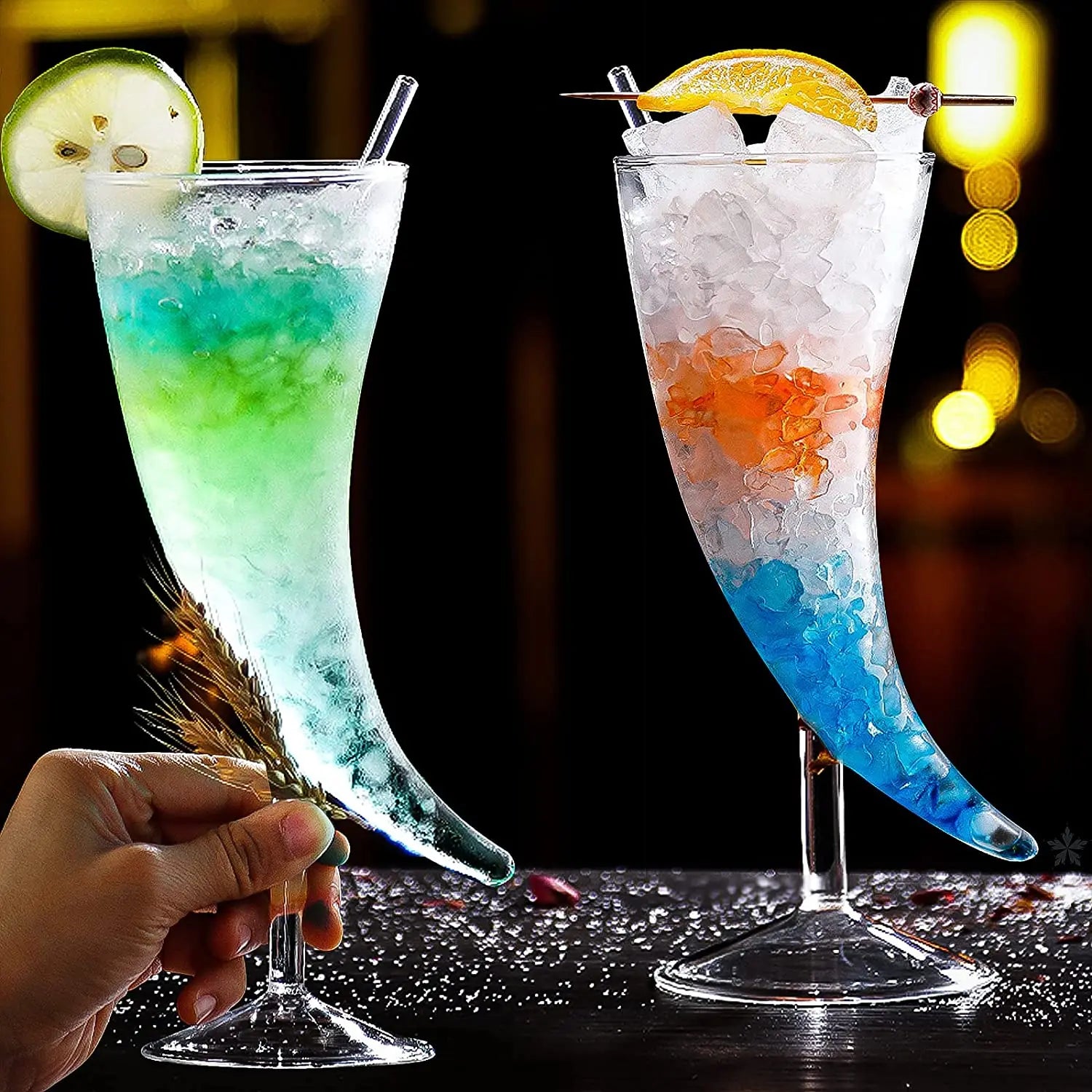 Creative Classic Transparent Glassware Drinking Cups Cocktail Glasses Moon Shaped Martini 410ml Capacity for Home Bar Party