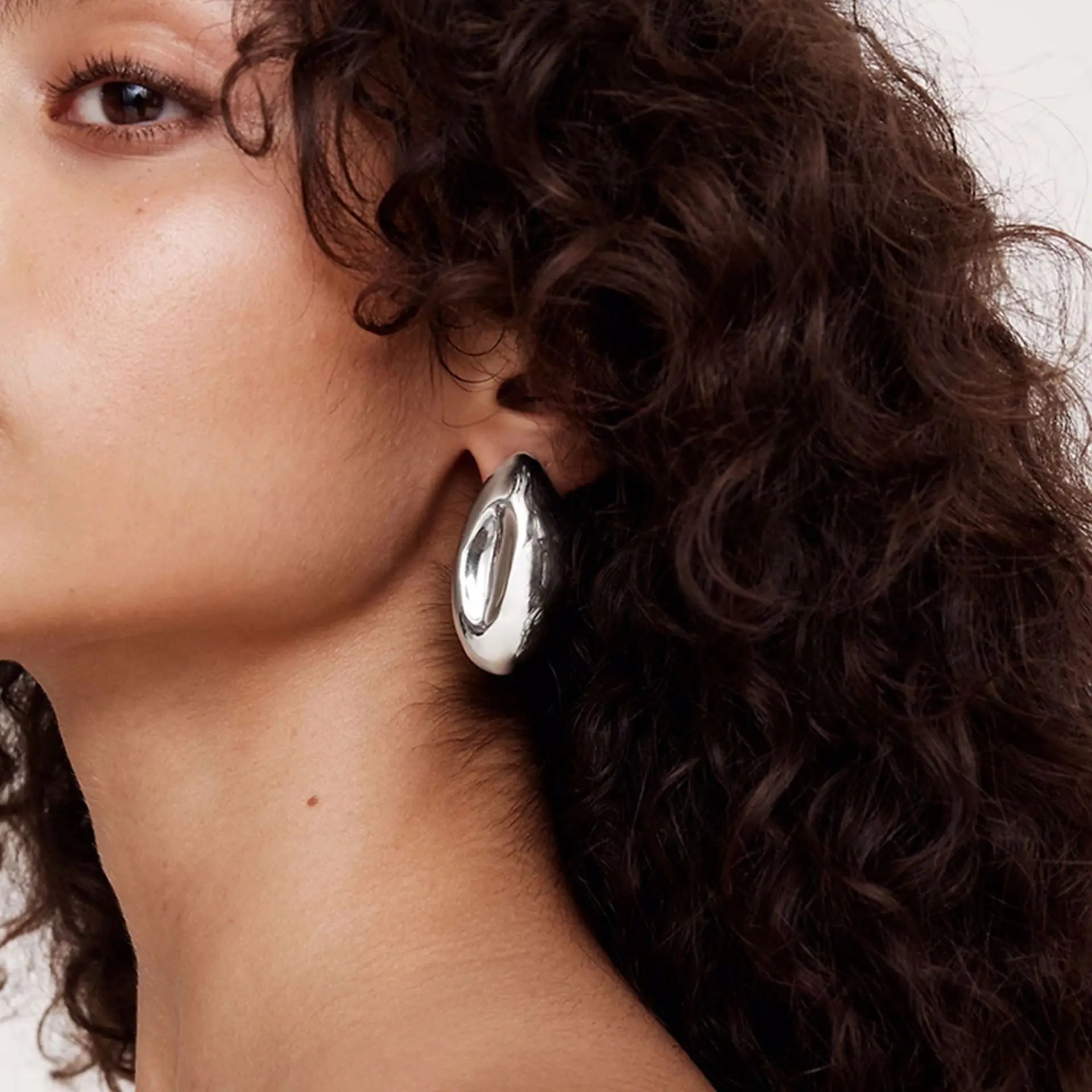 New Arrival 18K Gold Plated and Silver Plated Stainless Steel Earring Water Teardrop Kidney Shape Irregular Stud Earrings
