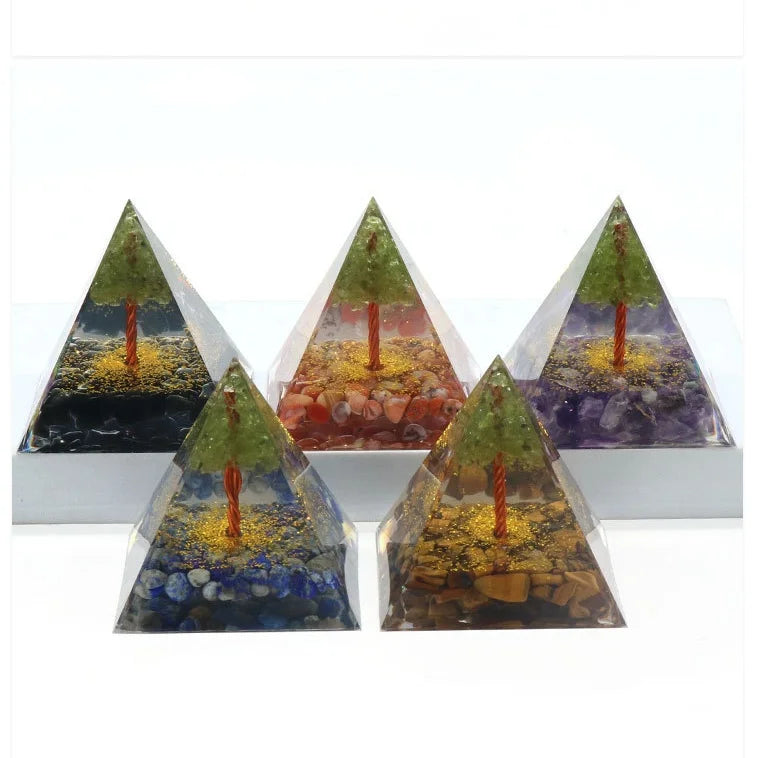 New Arrival Custom Polished Crystal Resin Pyramid Folk Crafts Gemstone for Feng Shui Spiritual Gift Fashionable Resin Pyramid