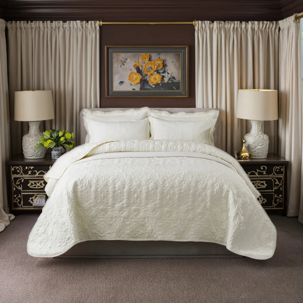 New Design Luxury Eco-Friendly Ultra-Soft Reversible Anti-Allergy Microfiber Embroidery Bedspreads Quilt Bedding Set All-Season