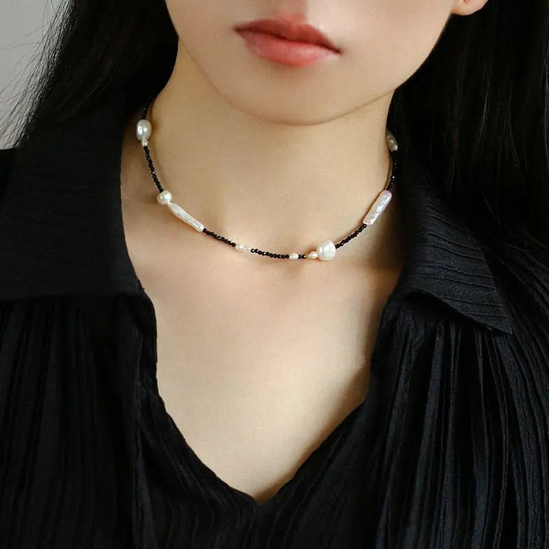 Vintage Natural Freshwater Baroque Pearl Beaded Necklace for Women Minimalist Black Crystal Gemstone Healing Stone Choker