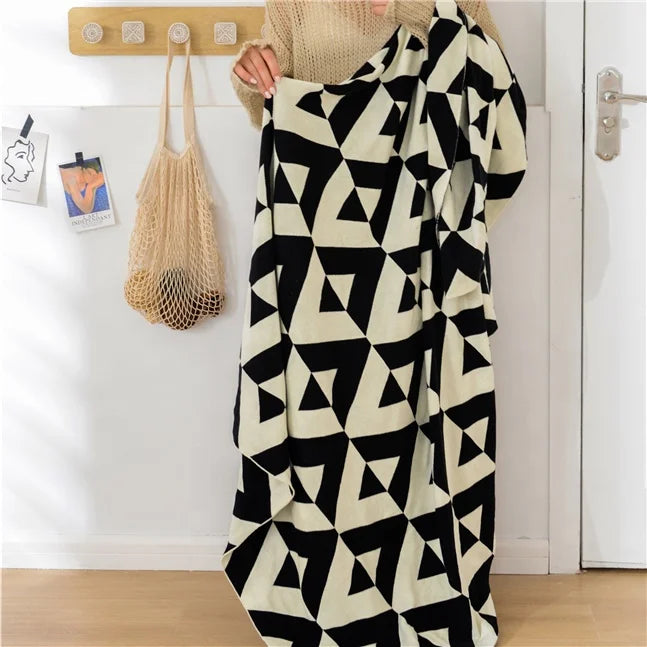 Soft 100% Cotton  Black and White Crochet  for Home Decorative Knitted Throw Blanket Modern Ns