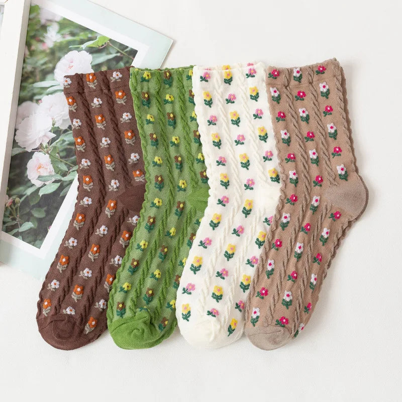 Country Style Allover Flowers Crew Socks Ladies Fresh Leisure Cotton Sock in Autumn