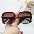 2025 Luxury Custom Designer Square Black Sunglasses for Men Women Beige Green Red Frames UV400 Lenses Anti-Radiation PC Shades