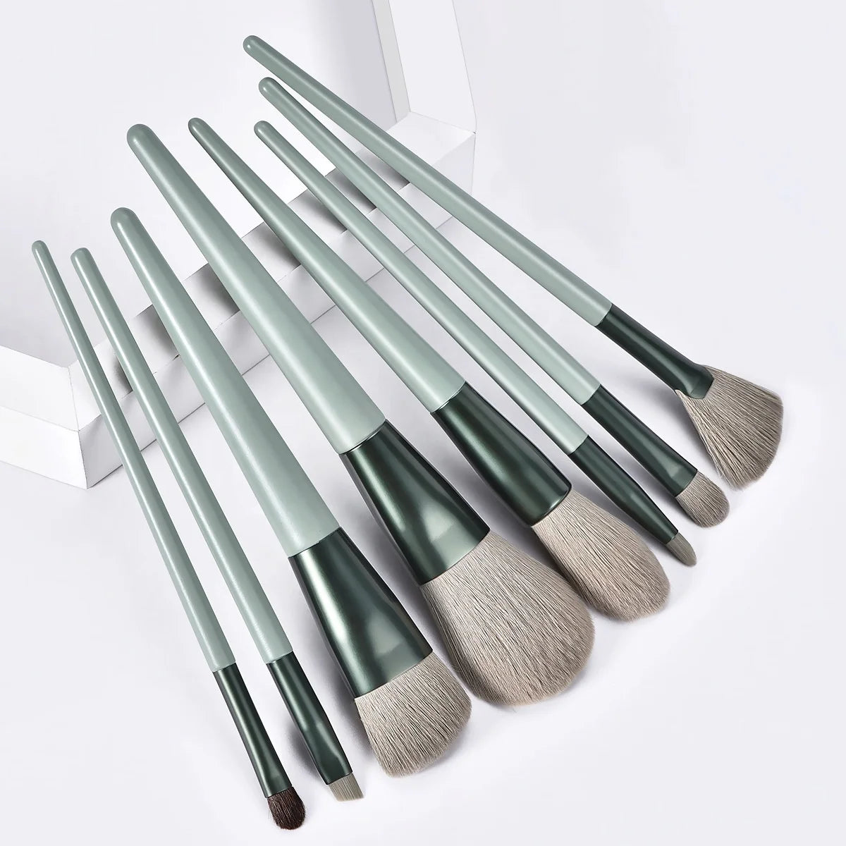 8pcs Premium Synthetic Professional Make up Brushes Set for Foundation Eyebrow Concealer Eyeshadow Makeup Brushes