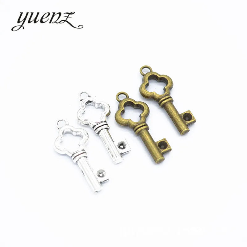 YuenZ  Four-leaf Clover Keys Charms Metal Antique Zinc Alloy Fine Pendant Charms Making DIY Handmade 25*10mm O248