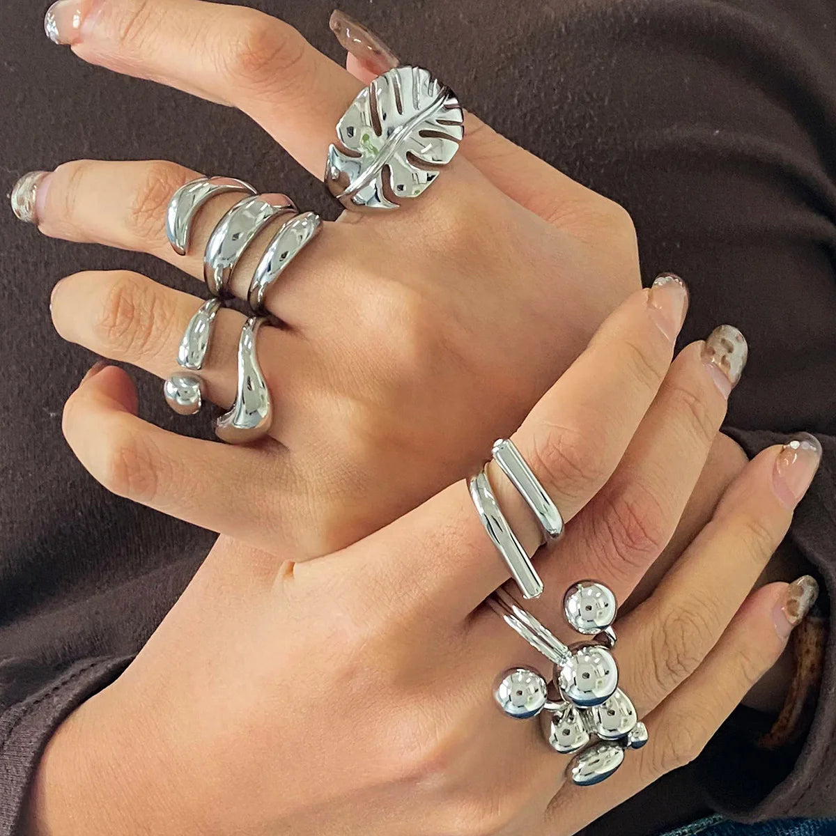 J&D Chunky Stainless Steel Silver Color Ring High-end Niche Liner Ball Design Waterproof Fashion Jewelry