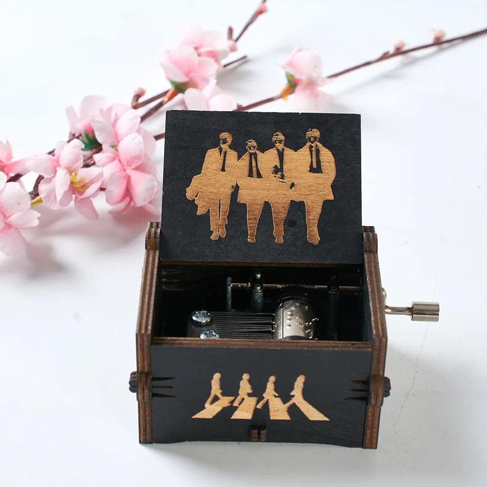 Customized Music and Design Hand Crank Music Box Popular Gift Hand Crank Wooden Music Box