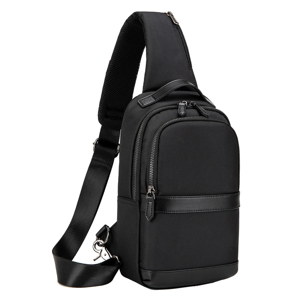 Hot Selling New Design Mens Runners Cross Body Chest Bag Sling Men With Usb