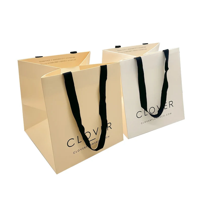 Eco Friendly Custom Logo Printed Reusable Large Size Luxury Shopping Paper Bag with Ribbon Handle