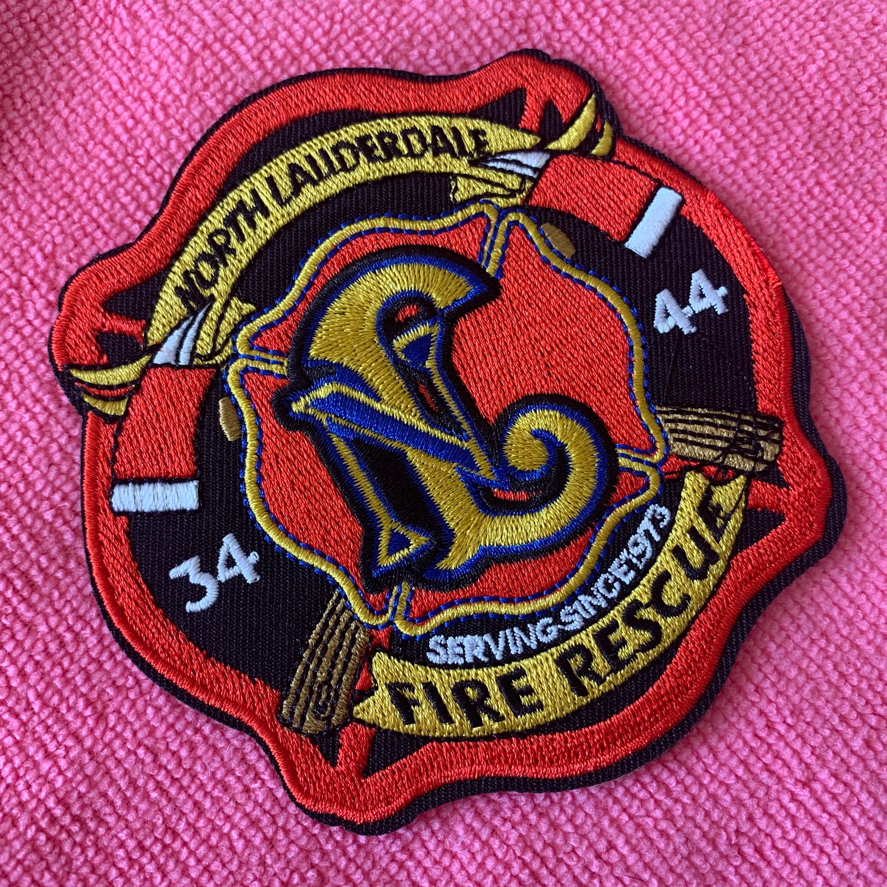 Sustainable 3D Embossed Embroidery Applique Patchfactory Price Heat Press Fabric Embroidery Badge for Uniform