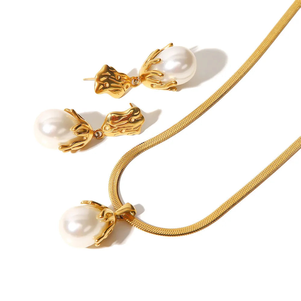 Classic Cute Pearls Jewelry Sets Fashion High Quality Tarnish Free Gold Plated Stainless Steel Necklace and Earrings for Women