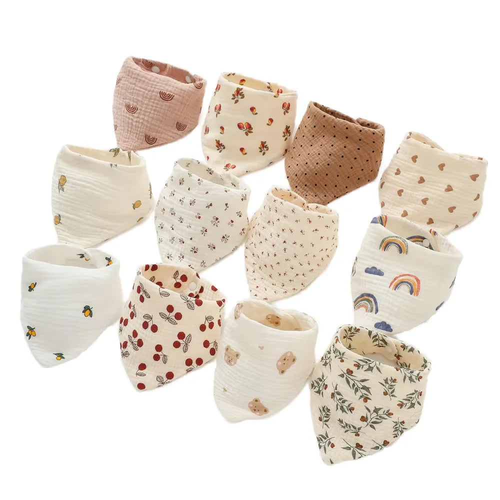 Custom Logo 6 Layer Thick Winter Printed Floral Muslin Cotton Triangle Saliva Feeding Apron Breathable Bandana Bibs Button
