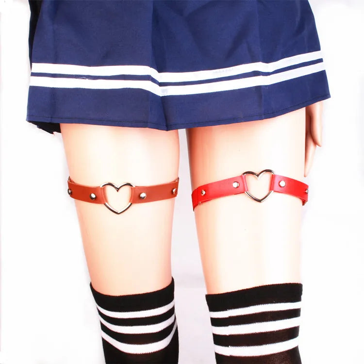 AA01322 Women Punk Goth Heart Round Pu Leather Elastic Garter Leg Thigh Ring Clothing Accessory Leg Suspender Stockings Garters