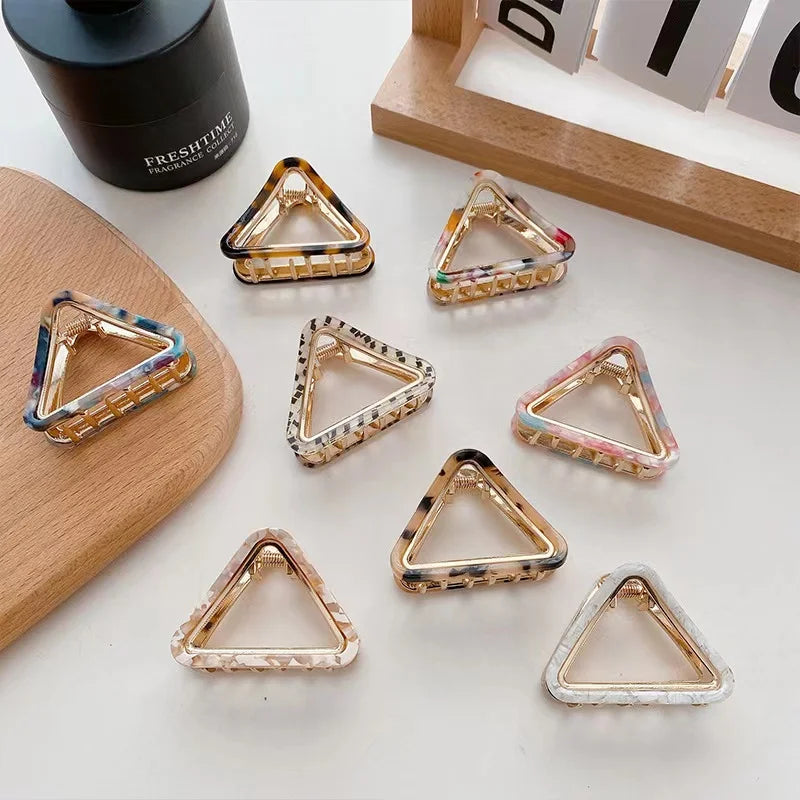 2025 New Women's Triangle Alloy & Acetate Hair Claw Clips Hollowed Decorative Hair Accessories for Girls