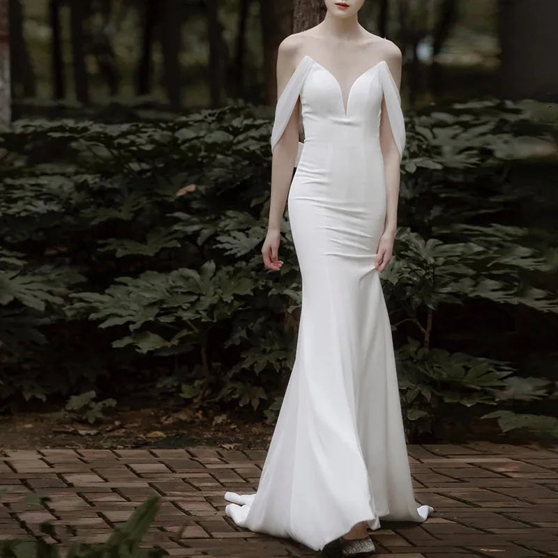 Elegant Simple White Bridal Gown Bride V Neck Spaghetti Straps Lace Backless Mermaid Wedding Dresses