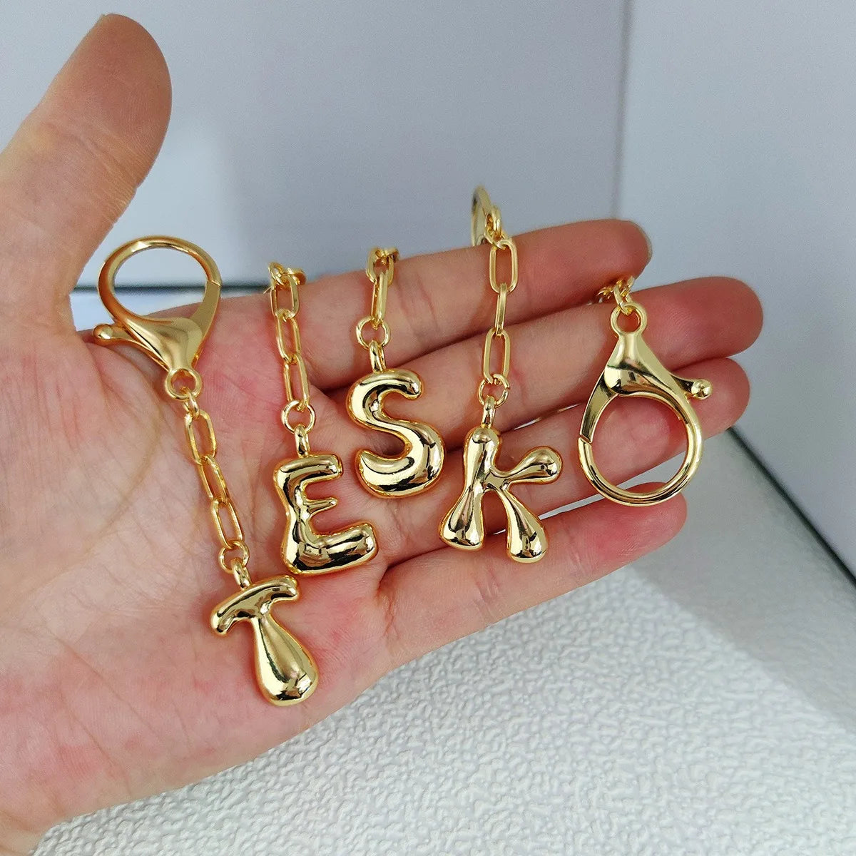 Balloon Letter Charms Keychain Stainless Steel Gold Plated Alphabet Letter Keychain Initial Charms Key Ring Handbag Hanging