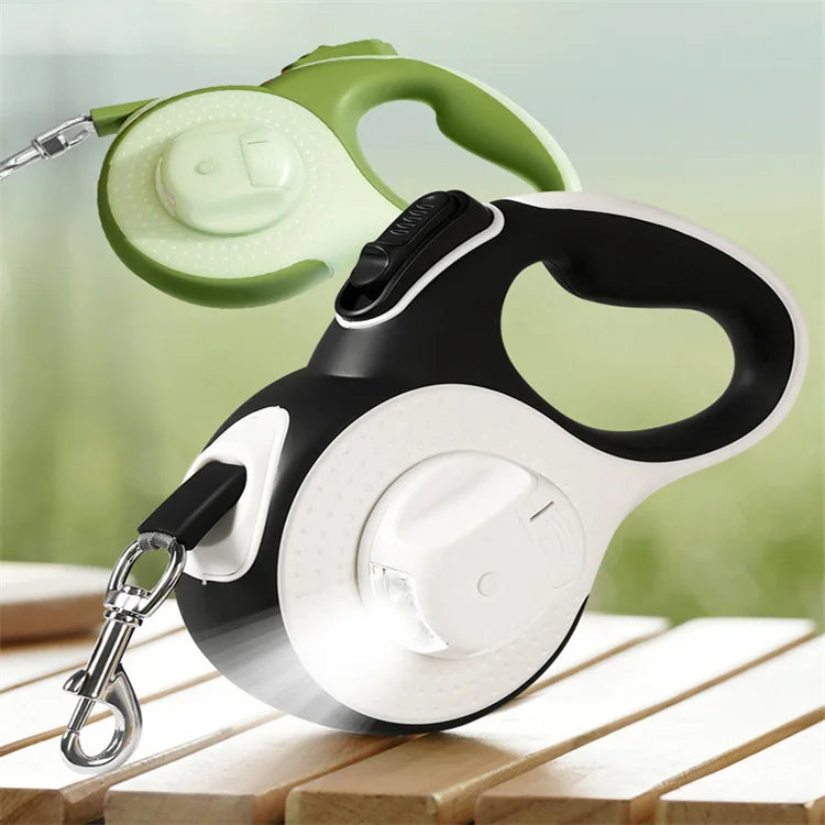 Heavy Duty Large Retractable Pet Dog Outdoor Walking Lead 8m Retractable Dog Leash with Flashlight