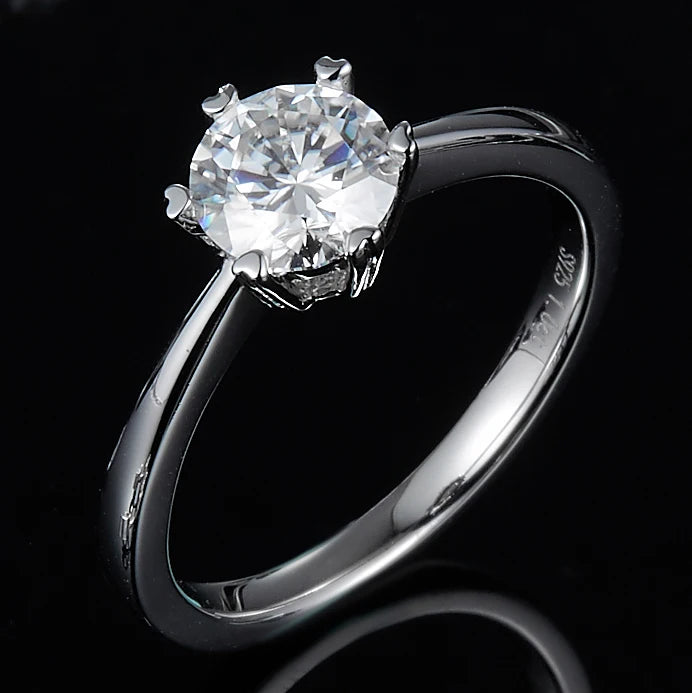 Abiding Jewelry Factory 925 Sterling Silver Women 6 Heart Claw Setting Solitaire 1ct Round Moissanite Engagement Diamond Rings