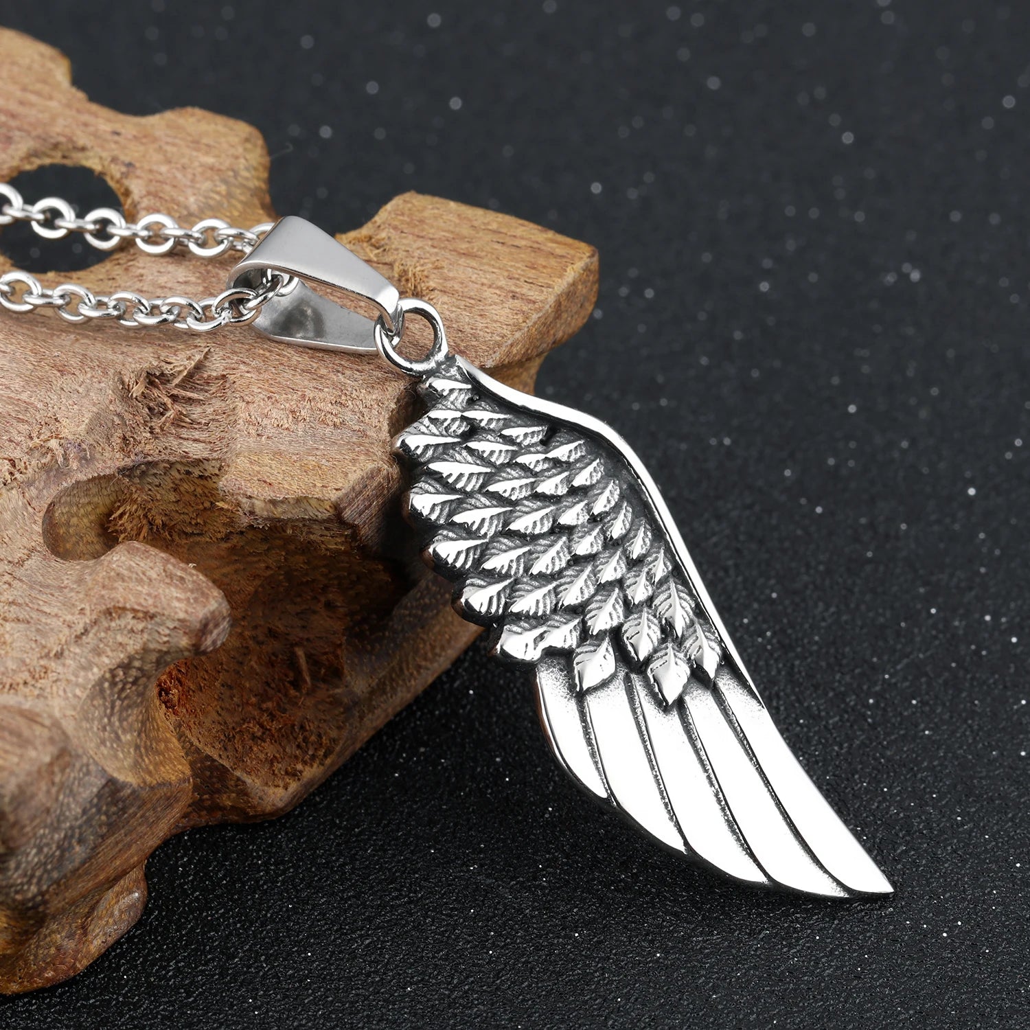 Classic Style Angel Wing Pendant Men's Stainless Steel Feather Pendant Necklace Vintage Choker Necklace Jewelry Accessories