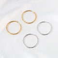 Simple Design Stainless Steel Curved Hoop Earring Trendy Hammered Hoop Earrings High Polished Multicolor Huggie Earrings Jewelry