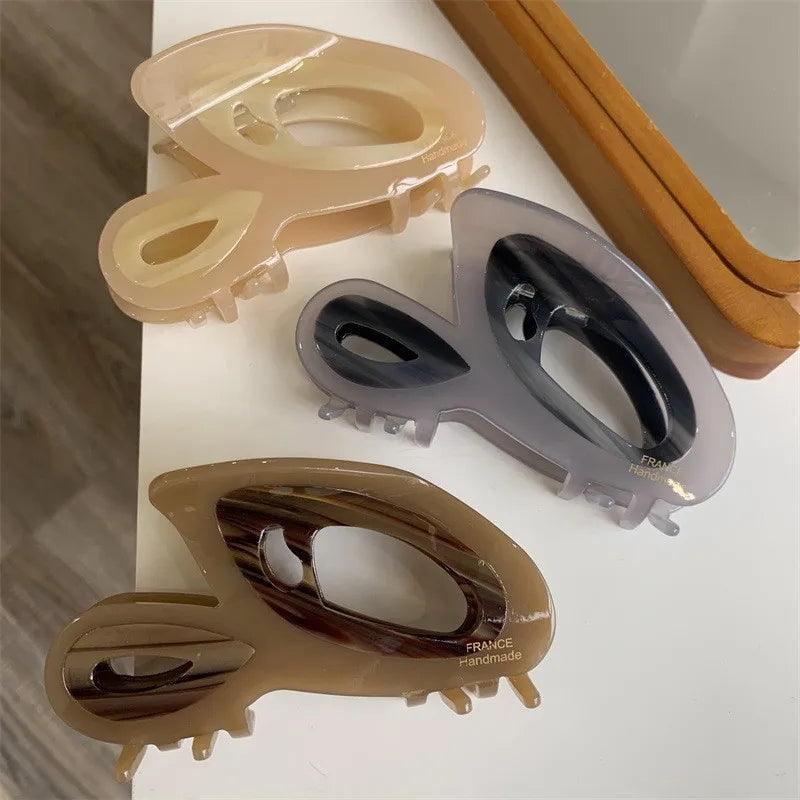 YHJ Creative Design Alphabet Hair Claw Vintage Hair Claw Clips Unique Acetate Hair Accessories for Women