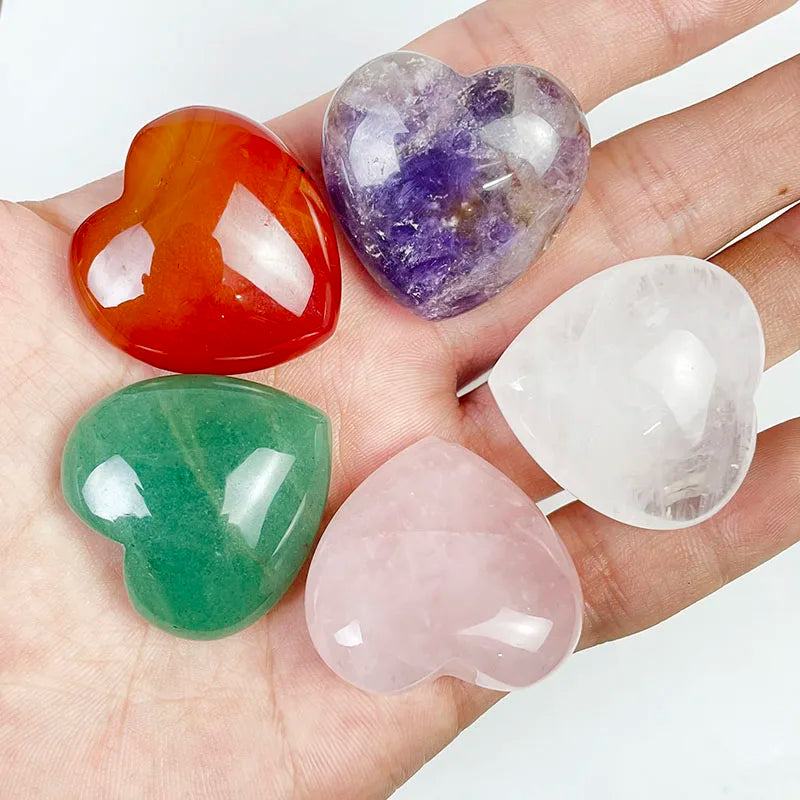 30mm Heart Shape Cheap Carved Stone Amethyst  Handmade Smooth Healing Crystal Engraving Gemstone Decoration 3cm