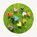 New Fashion 100Pcs Valentine's Day Heart Charms Pendant Gold Enamel Love Heart Dangles for Holiday Party Jewelry Making Supplier