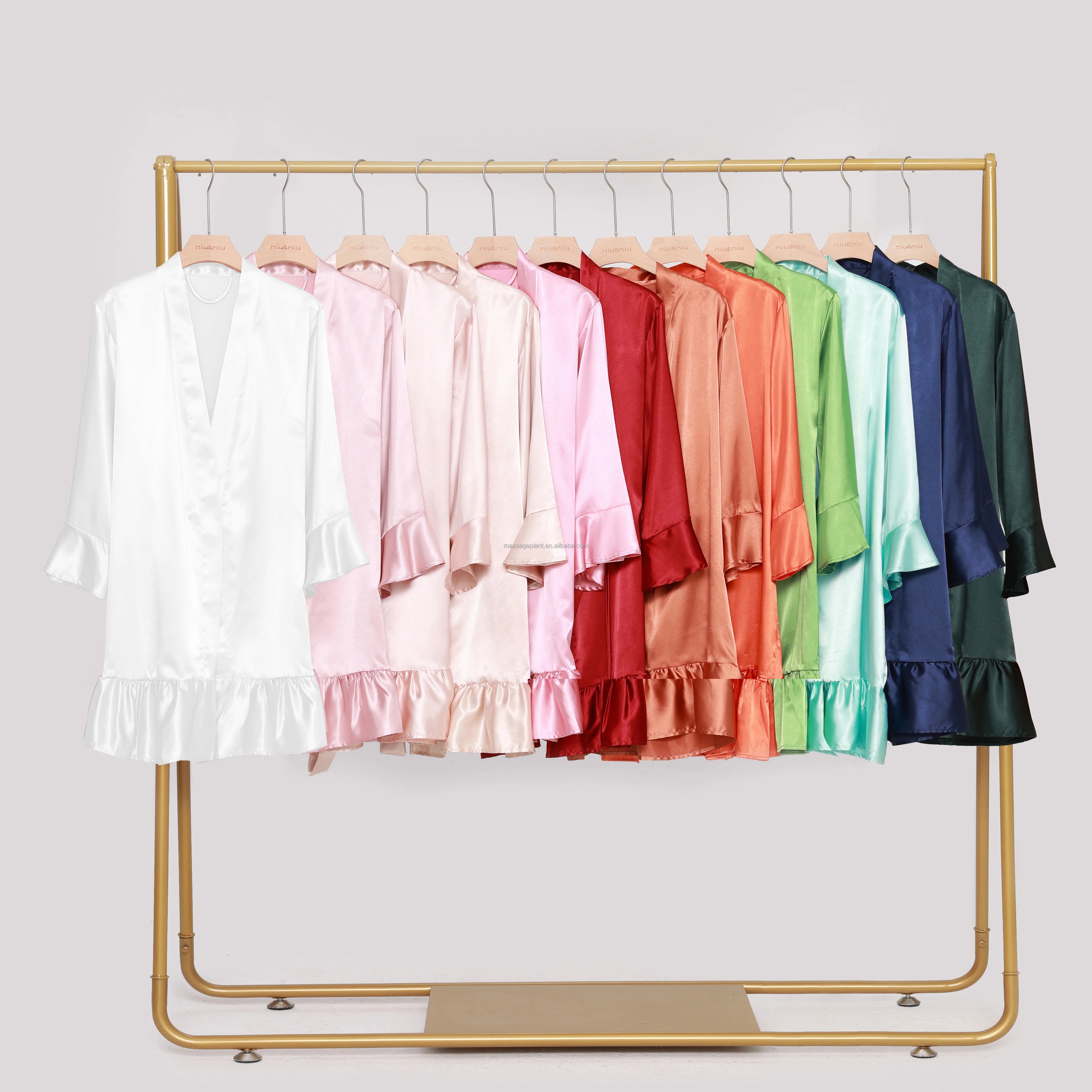 Short Bridal Satin Robe Silk Morning Party Women Sleepwear Ruffle Wedding Bride Bath Custom Bridesmaid Back Writing Solid Robe