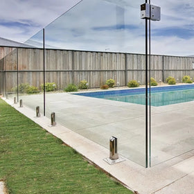 Reilbu Hot Sale Deck Outdoor Stainless Glass Railing Post Modern Design for Balcony