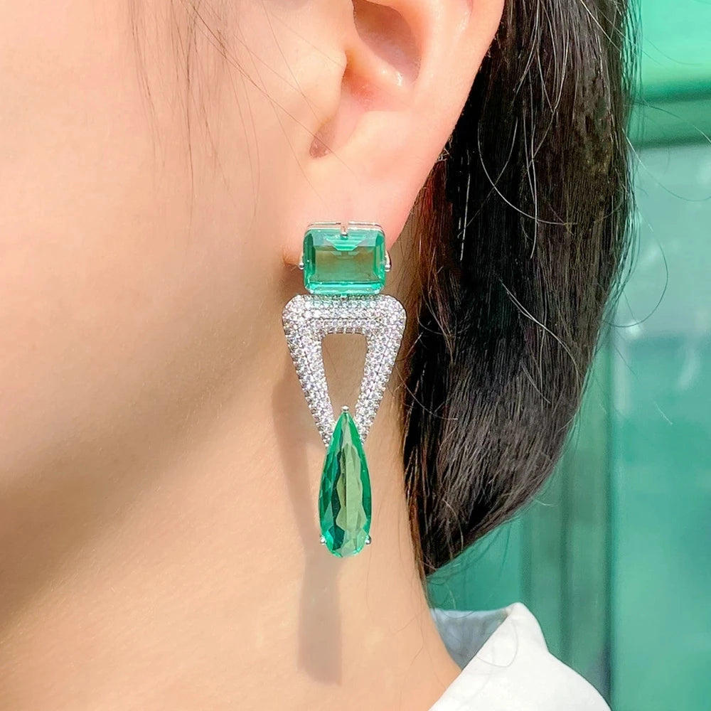 New Trendy Triangle Green Water Drop Cubic Zirconia Long Dangling Drop Earrings for Women Fancy CZ Party Wedding Dress Jewelry
