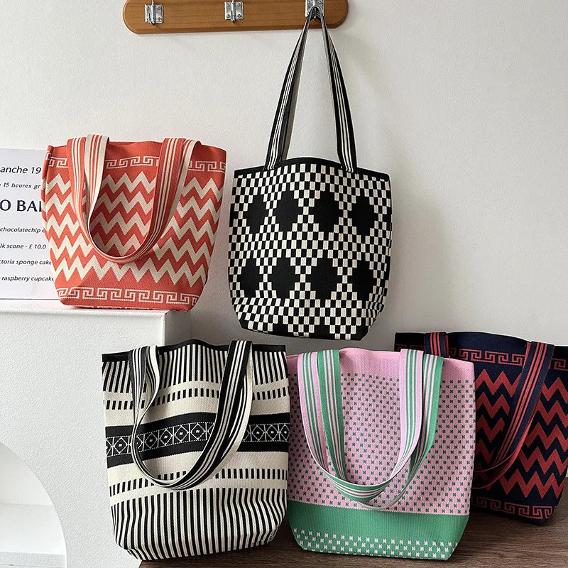 New Fashion Hot Selling Geometric Color Contrast Pattern Shoulder Bag Mini Handbag Fashion Knitted Hand Bag