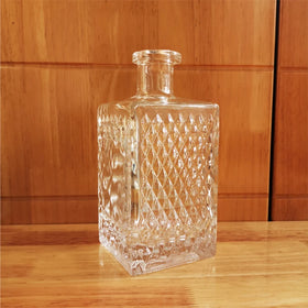 Factory OEM Custom 700ml Liquor Heavy Base Sandblasted square Tequila Glass Bottle