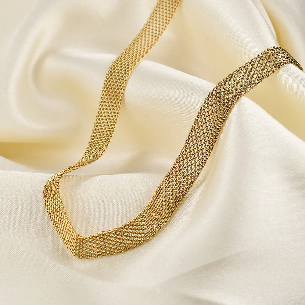 2022 New Fashion Choker Necklace Stainless Steel Necklace Clavicle Chain Hollow Broadband Necklace for Women